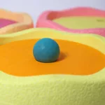 GRIMM'S & STAPELSTEIN 2025 – DISCURI ȘI BILE, NUANȚE CALDE PASTEL
