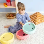GRIMM'S & STAPELSTEIN 2025 – DISCURI ȘI BILE, NUANȚE RECE PASTEL