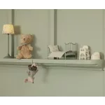 MAILEG BILI EGEREKNEK, FEHÉR