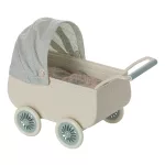 MAILEG BABAKOCSI EGEREKNEK BÉBI EGÉRKÉVEL, MENTA