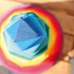 GRIMM'S ÓRIÁS GEOMETRIAI TORONYÉPÍTŐ