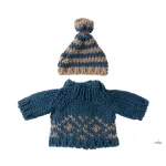 MAILEG RUHA APA EGÉR - KÖTÖTT PULÓVER ÉS SAPKA