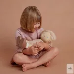 OLLIELLA DINKUM NAGY JÁTÉKBABA, PETAL