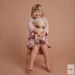 OLLIELLA DINKUM NAGY JÁTÉKBABA, PETAL