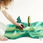 SARAH SILK'S MINI JÁTSZÓSELYEM, ERDŐ